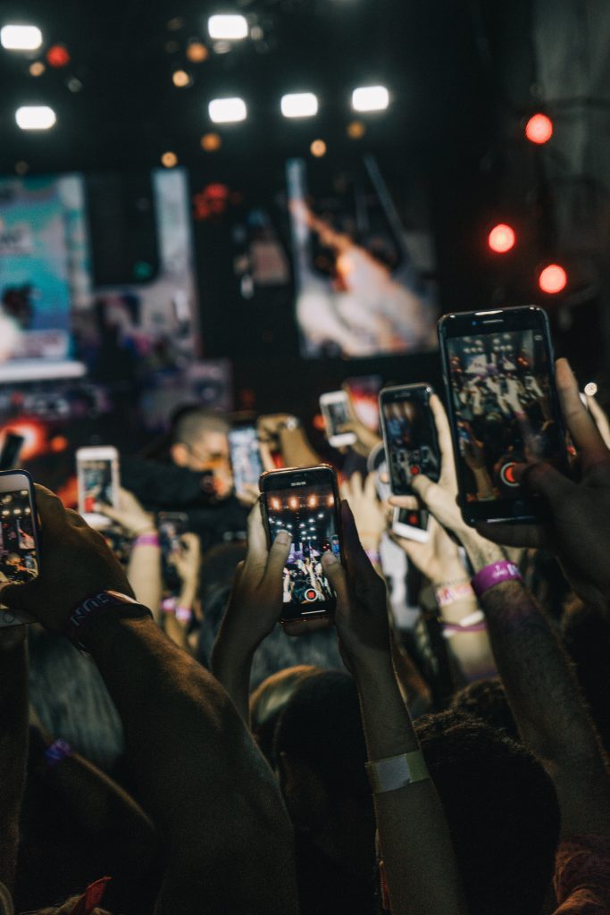 Up Your Instagram Game in 2023: Tips and Strategies for Boosting Your Followers gian cescon N0g deioHO4 unsplash