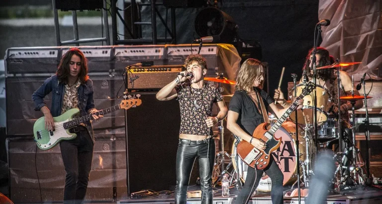 Snapchat Partners With Republic Records to Launch 'Band Tees'